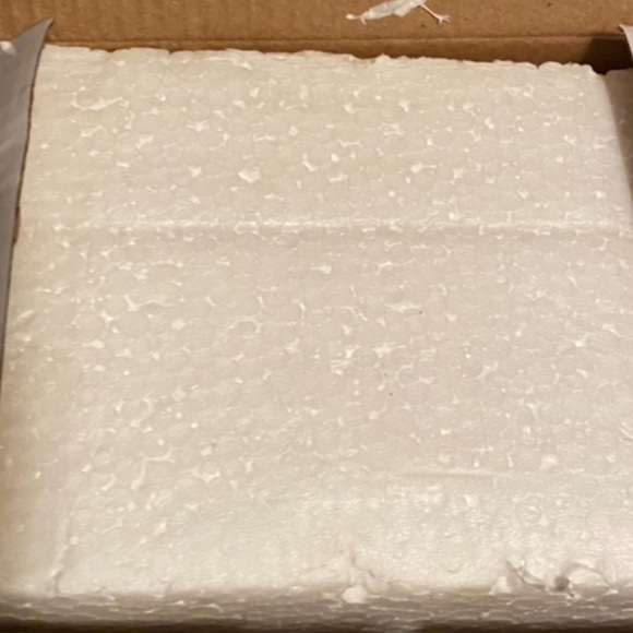 DWK HEAVENLY HOUND FIGURINE - Picture 11 of 11